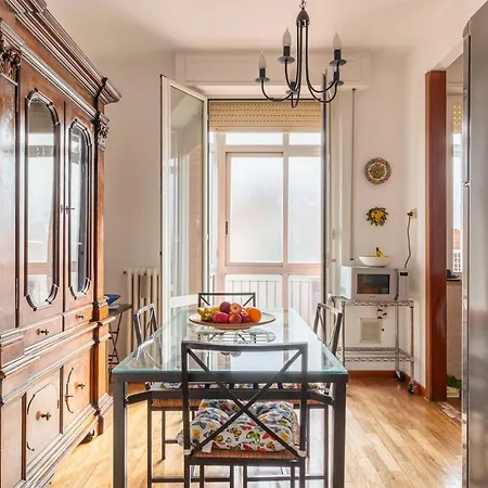 Daire Roomy Flat Near The Hospital Riuniti! Livorno