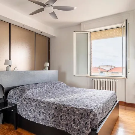 Roomy Flat Near The Hospital Riuniti!