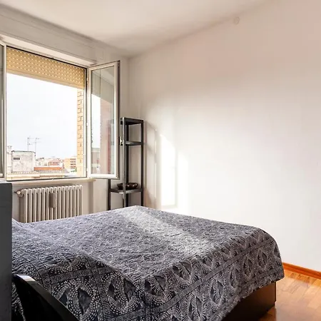 Lägenhet Roomy Flat Near The Hospital Riuniti! Livorno